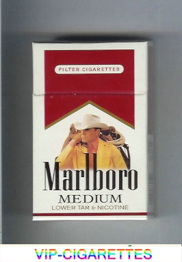 Marlboro with cowboy with lasso from behind Medium cigarettes hard box